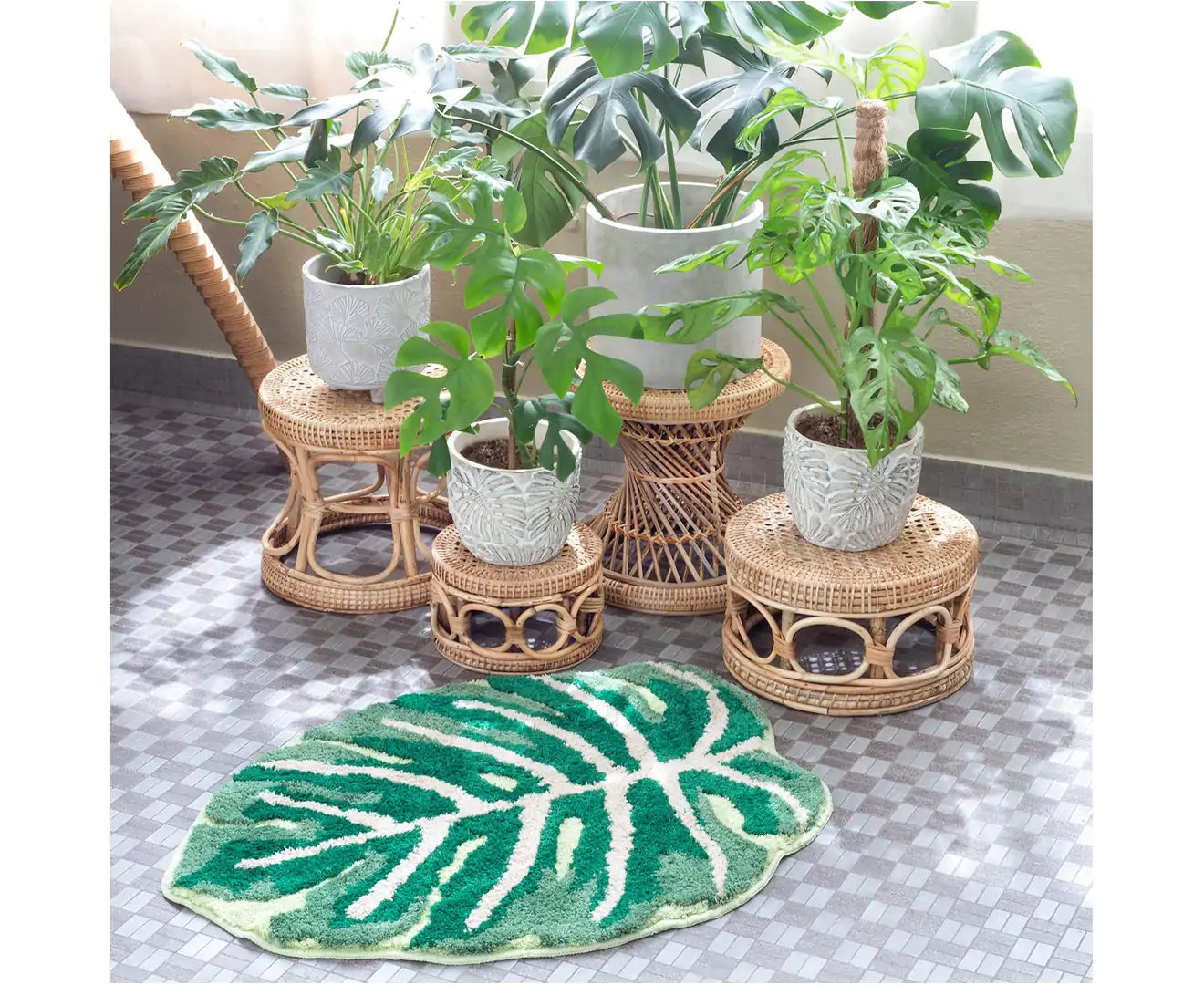 Monstera Plant Non Slip Bath Mat