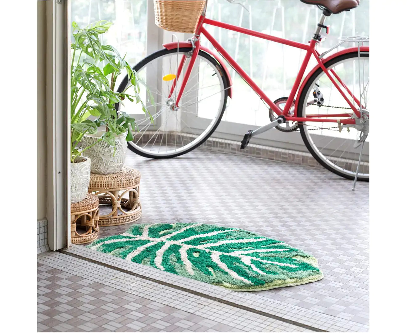 Monstera Plant Non Slip Bath Mat